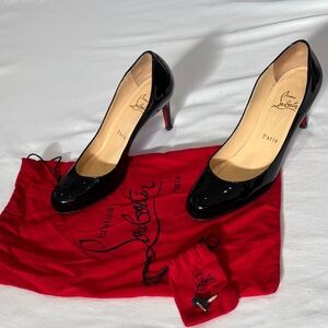 Christian Louboutin Black Patent Round Toe Pumps size 37